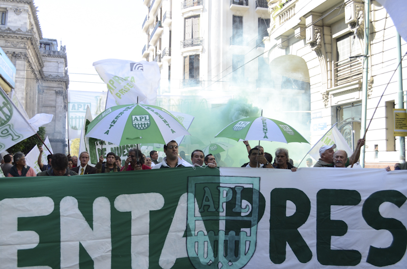 Hoy Asamblea en el teatro Empire.