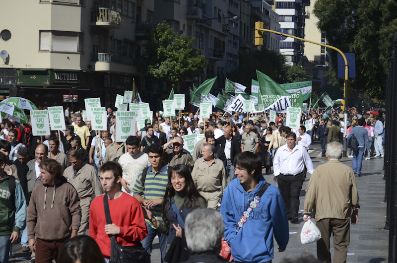 11 de noviembre, Día del Trabajador Legislativo.