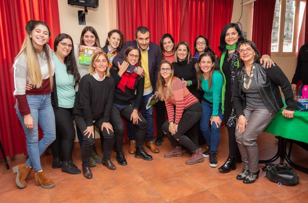 Norberto Di Próspero cerró una exposición de Ro Ferrer sobre la importancia de la modificación del lenguaje para combatir la «violencia simbólica»