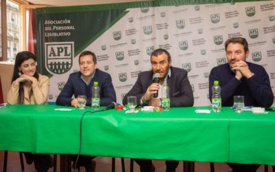 Di Próspero celebró los 100 años de la imprenta en una charla abierta sobre el futuro de los derechos laborales.