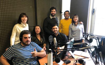 Con buena onda y humor, «Puertas Abiertas» analizó la actualidad y sorteó entre la audiencia entradas para el teatro y fiesta retro.