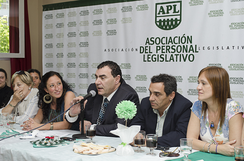 Se reunieron las mujeres del Senado.