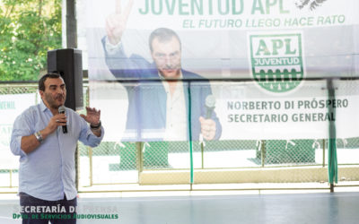 Di Próspero participó del  Encuentro de  Jóvenes.