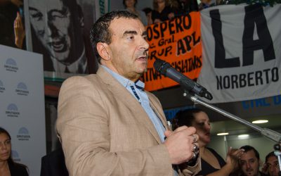 Di Próspero junto al Presidente de la cámara baja, Emilio Monzó, compartieron brindis de fin de año con los trabajadores.