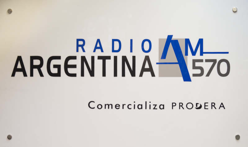 Puertas Abiertas Radio. AM 570 Radio Argentina.